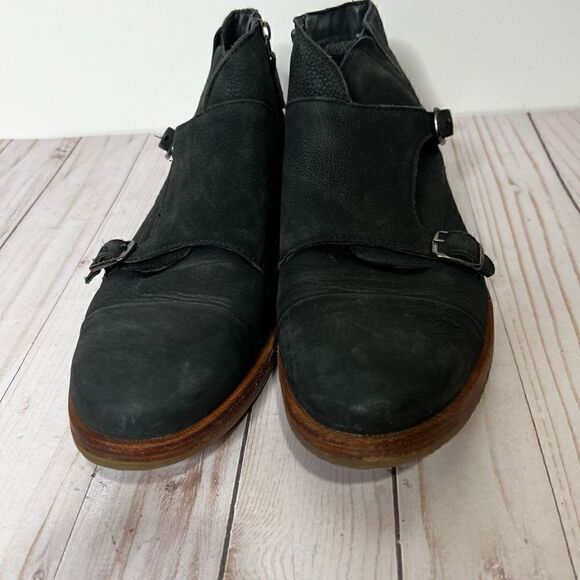 J Shoes Dorado Black Leather Buckle Chelsea Ankle Moto Boots - Picture 6 of 10